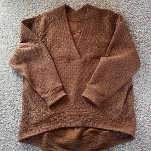 Lululemon pullover